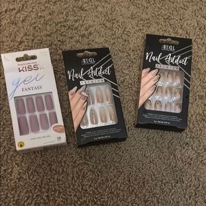 Kiss Gel Fantasy and Nail Addict Platinum Press-On Nails